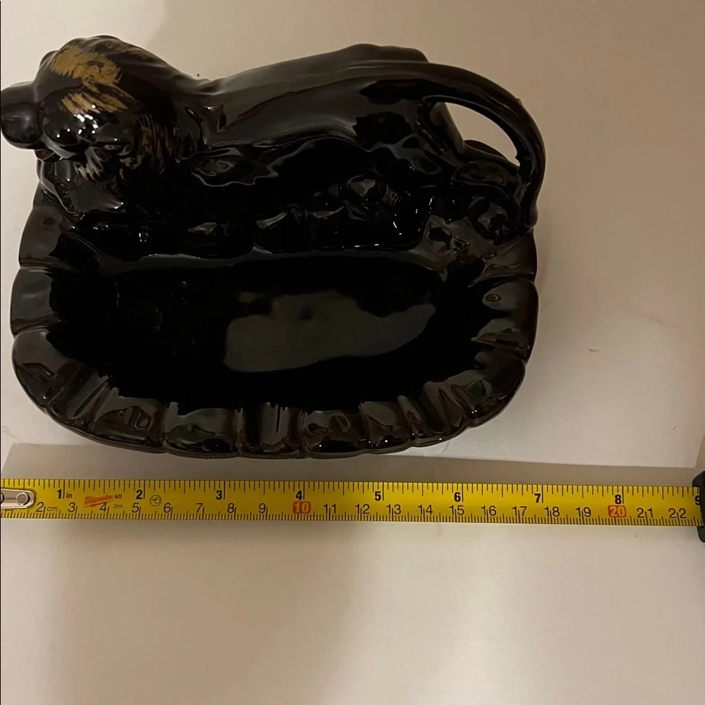 Vintage Mid-Century Elegant Black Lion Ceramic Lion Ashtray. Like New